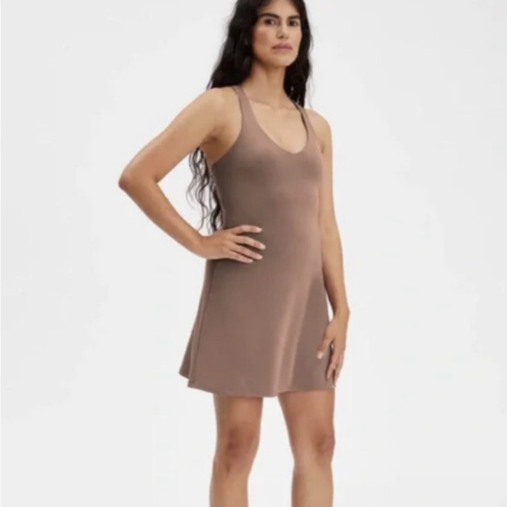 Girlfriend Collective Lola V Neck Dress